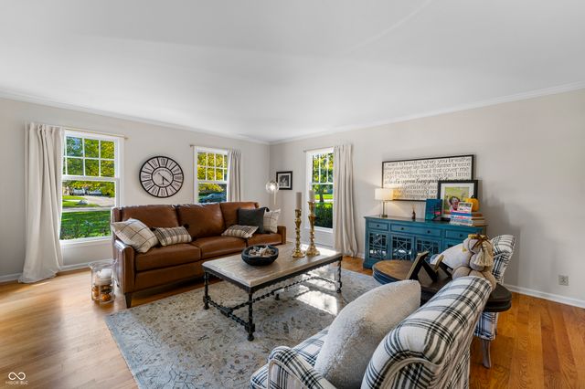 4410 N Riverside Drive, Columbus, IN 47203