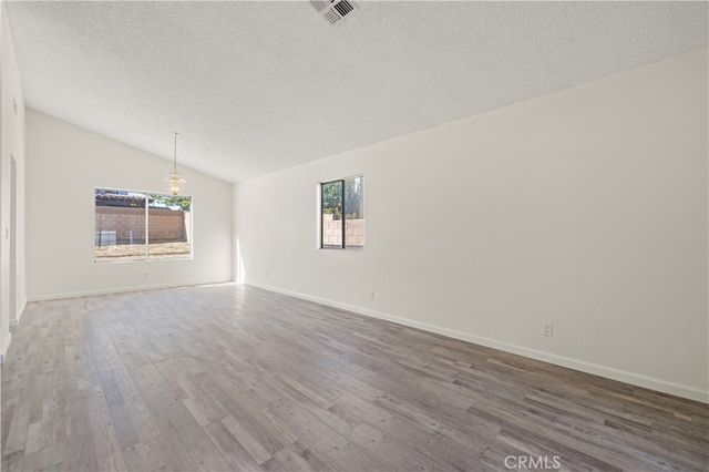 4554 Moonraker Road, Palmdale, CA 93552