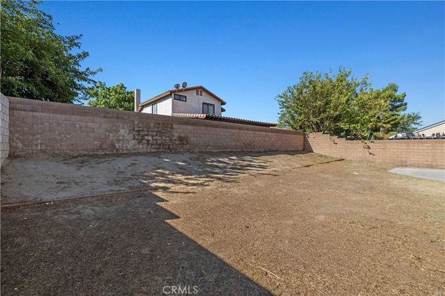 4554 Moonraker Road, Palmdale, CA 93552