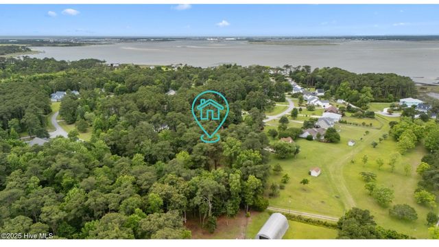 210 Winding Woods Way, Beaufort, NC 28516