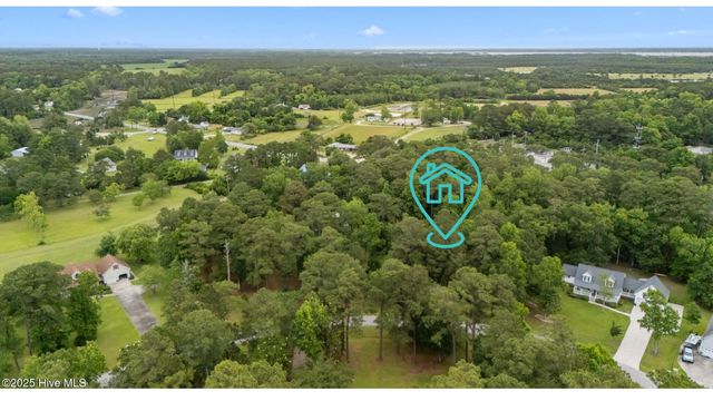 210 Winding Woods Way, Beaufort, NC 28516