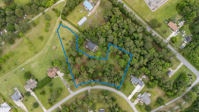 210 Winding Woods Way, Beaufort, NC 28516