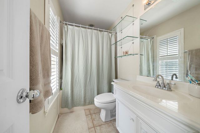 2915 Chenevert Street, Houston, TX 77004