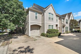 2915 Chenevert Street, Houston, TX 77004
