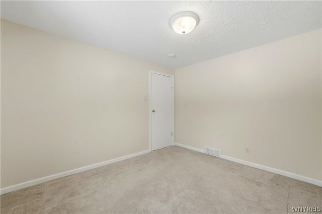 7453 Bear Ridge Road, Pendleton, NY 14120