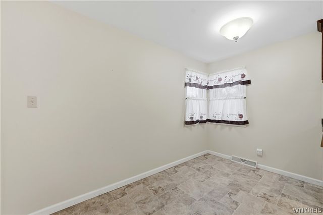 7453 Bear Ridge Road, Pendleton, NY 14120