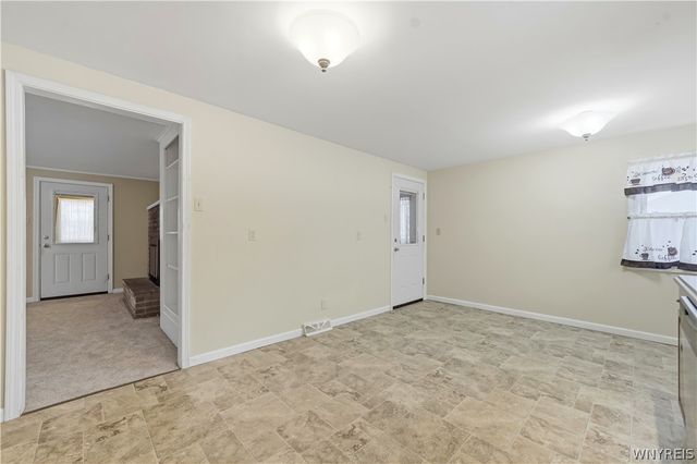 7453 Bear Ridge Road, Pendleton, NY 14120