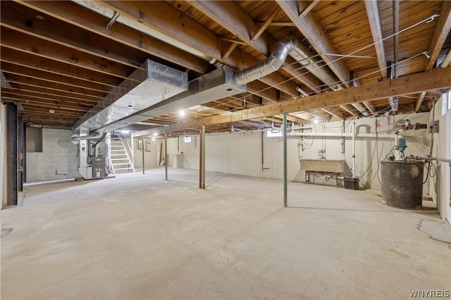 7453 Bear Ridge Road, Pendleton, NY 14120