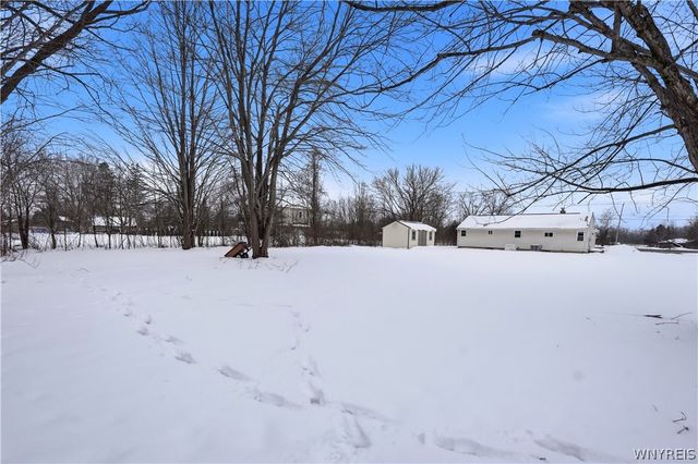 7453 Bear Ridge Road, Pendleton, NY 14120