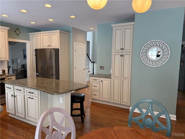 8217 Royal Scarlet Drive, Lysander, NY 13027