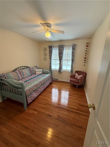 8217 Royal Scarlet Drive, Lysander, NY 13027