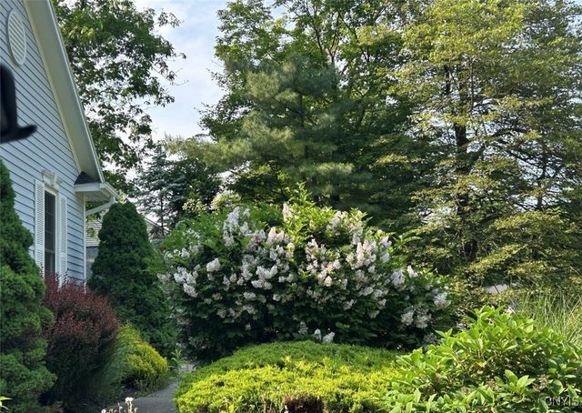 8217 Royal Scarlet Drive, Lysander, NY 13027