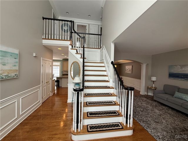 8217 Royal Scarlet Drive, Lysander, NY 13027