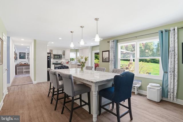 4317 TROPHY, Upper Chichester, PA 19061