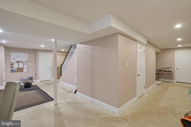 4317 TROPHY, Upper Chichester, PA 19061