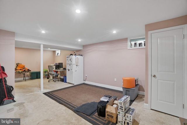 4317 TROPHY, Upper Chichester, PA 19061