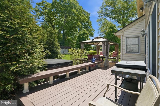 4317 TROPHY, Upper Chichester, PA 19061