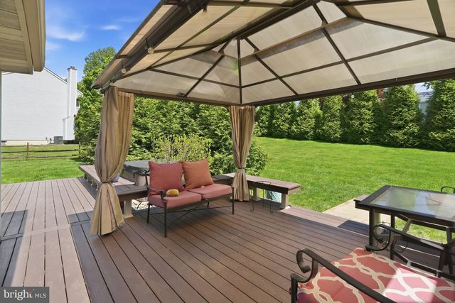 4317 TROPHY, Upper Chichester, PA 19061