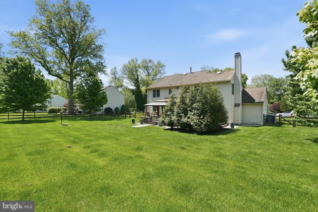 4317 TROPHY, Upper Chichester, PA 19061