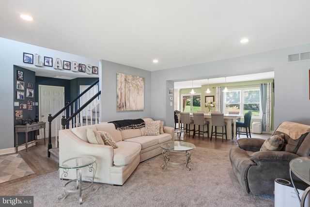 4317 TROPHY, Upper Chichester, PA 19061