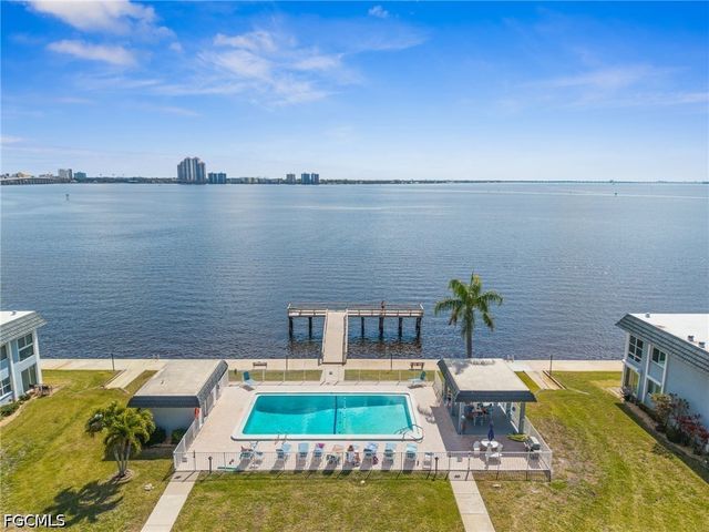 3380 N Key DR 5, North Fort Myers, FL 33903
