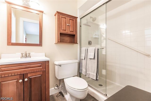 3380 N Key DR 5, North Fort Myers, FL 33903