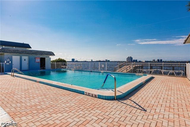 3380 N Key DR 5, North Fort Myers, FL 33903