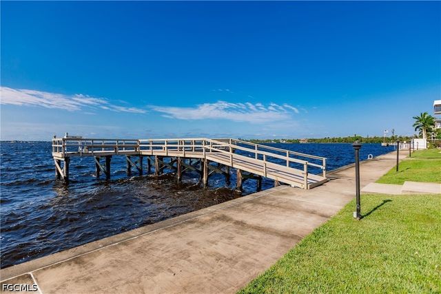3380 N Key DR 5, North Fort Myers, FL 33903