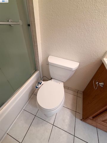 1510 E St 22, Hayward, CA 94541