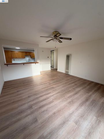 1510 E St 22, Hayward, CA 94541