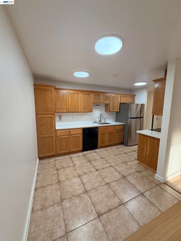 1510 E St 22, Hayward, CA 94541