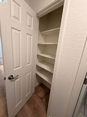 1510 E St 22, Hayward, CA 94541