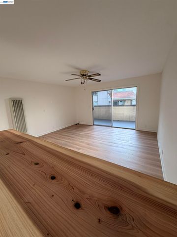 1510 E St 22, Hayward, CA 94541
