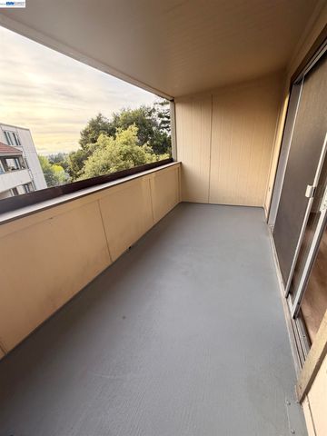 1510 E St 22, Hayward, CA 94541