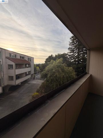 1510 E St 22, Hayward, CA 94541