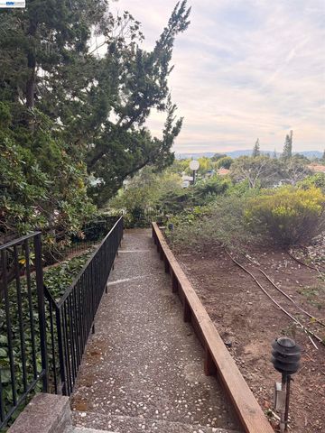 1510 E St 22, Hayward, CA 94541