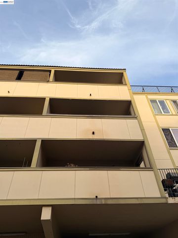 1510 E St 22, Hayward, CA 94541