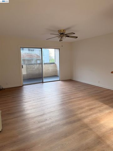 1510 E St 22, Hayward, CA 94541