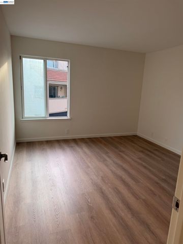 1510 E St 22, Hayward, CA 94541
