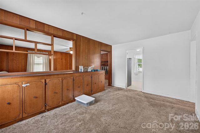 165 34th Street NW, Hickory, NC 28601