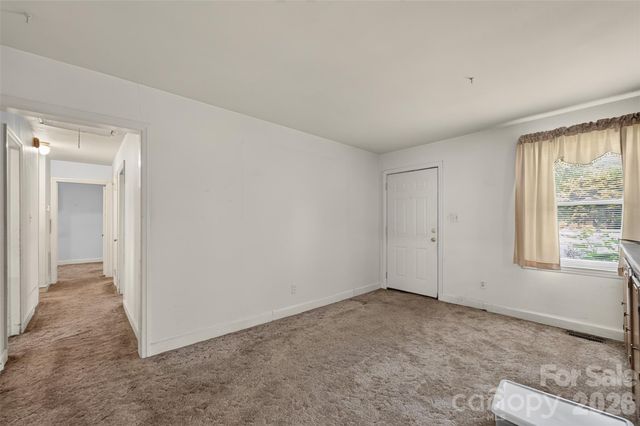 165 34th Street NW, Hickory, NC 28601