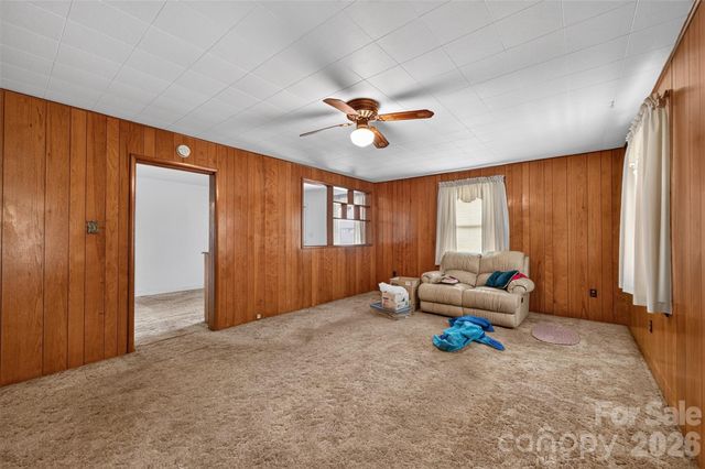 165 34th Street NW, Hickory, NC 28601