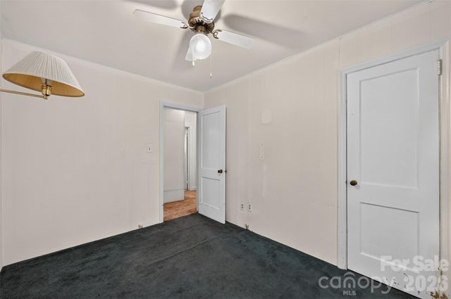 165 34th Street NW, Hickory, NC 28601