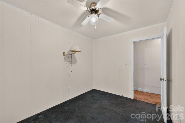 165 34th Street NW, Hickory, NC 28601