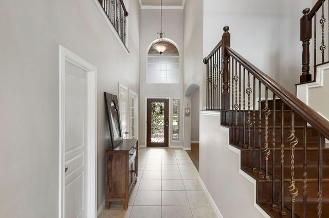 14 N Bardsbrook Circle, The Woodlands, TX 77382