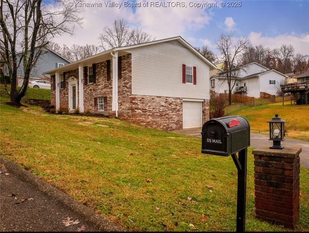 5208 Bethany Drive, Cross Lanes, WV 25313