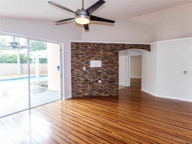 18915 NEST FERN CIRCLE, Tampa, FL 33647