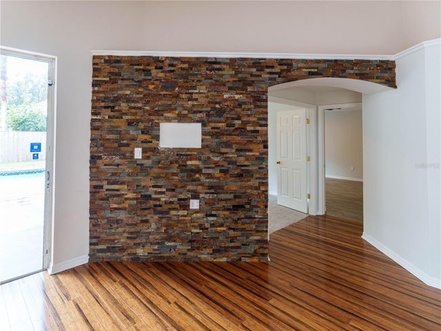 18915 NEST FERN CIRCLE, Tampa, FL 33647