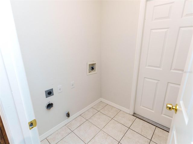 18915 NEST FERN CIRCLE, Tampa, FL 33647