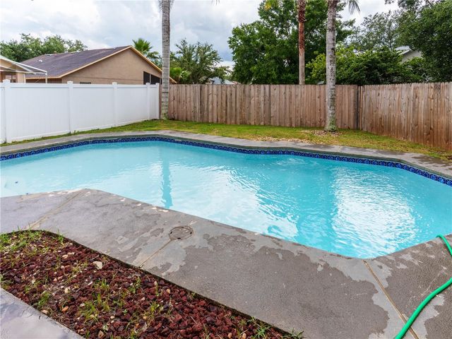 18915 NEST FERN CIRCLE, Tampa, FL 33647